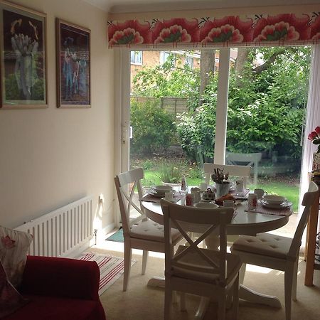 Bed and Breakfast Oak Tree House à Waterlooville Extérieur photo