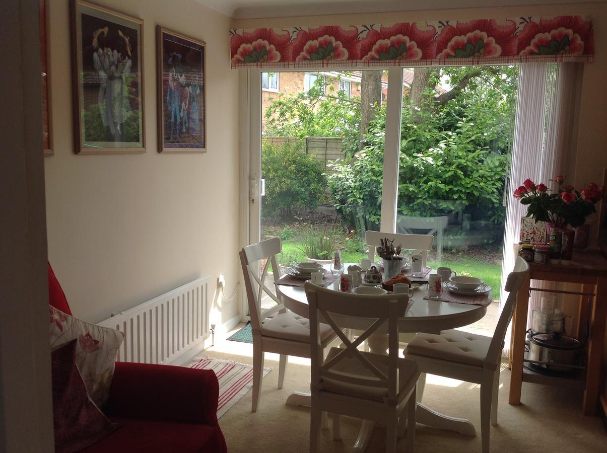 Bed and Breakfast Oak Tree House à Waterlooville Extérieur photo